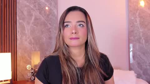 Emma online show from 09-26-25, 03:43