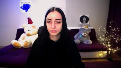 Snapshot of emma_jordan chatting on 12-11-24, 10:47 Emma online show from 12-11-24, 10:47