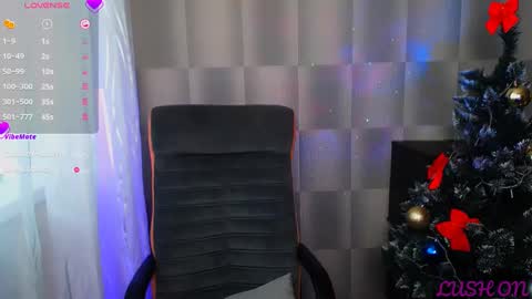 Snapshot of emma_jordan chatting on 01-04-25, 08:49 Emma online show from 01-04-25, 08:49