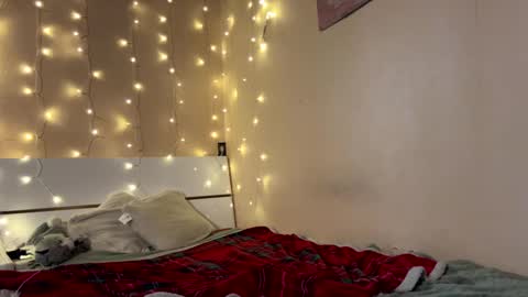 Snapshot of emma_just chatting on 02-18-25, 02:59 emma_just online show from 02-18-25, 02:59