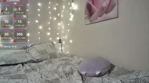 emma_just online show from 11-26-25, 08:15