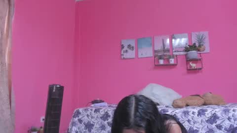 Snapshot of emma_lean chatting on 12-24-24, 12:33 whises lits online show from 12-24-24, 12:33