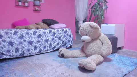Snapshot of emma_lean chatting on 12-29-24, 12:45 whises lits online show from 12-29-24, 12:45