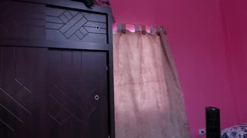 Snapshot of emma_lean chatting on 01-25-25, 01:19 whises lits online show from 01-25-25, 01:19