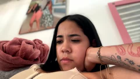 Snapshot of emma_lean chatting on 03-10-25, 04:14 whises lits online show from 03-10-25, 04:14