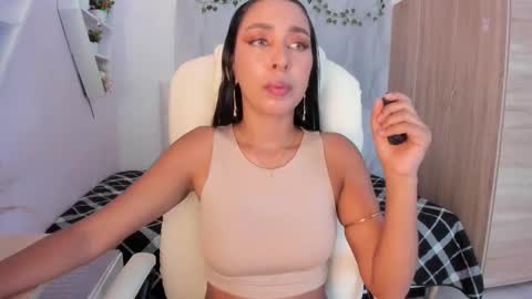 Emma online show from 11-24-25, 08:08