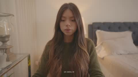 Snapshot of emma_lu1 chatting on 10-16-25, 03:13 emma_lu1 online show from 10-16-25, 03:13