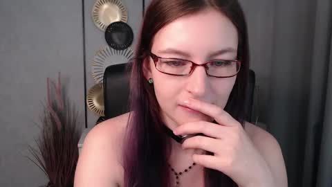 Snapshot of emma_lust94 chatting on 12-05-24, 06:54 emma online show from 12-05-24, 06:54