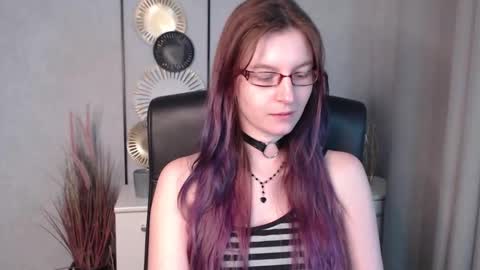 Snapshot of emma_lust94 chatting on 12-06-24, 01:44 emma online show from 12-06-24, 01:44