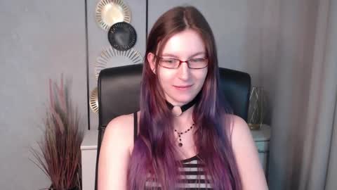 Snapshot of emma_lust94 chatting on 12-06-24, 05:33 emma online show from 12-06-24, 05:33