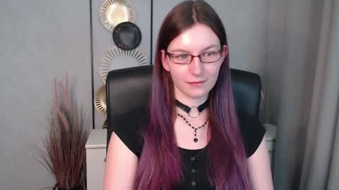 Snapshot of emma_lust94 chatting on 12-09-24, 12:40 emma online show from 12-09-24, 12:40