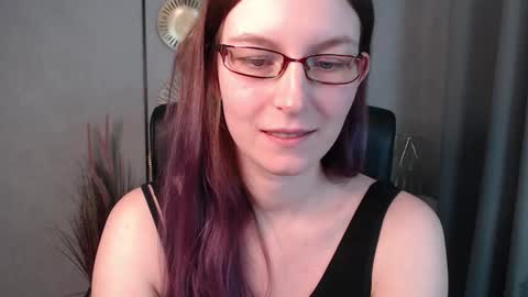 Snapshot of emma_lust94 chatting on 12-14-24, 07:03 emma online show from 12-14-24, 07:03