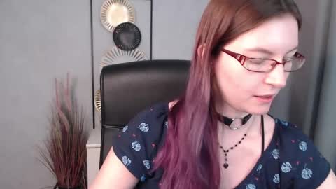 Snapshot of emma_lust94 chatting on 12-16-24, 09:35 emma online show from 12-16-24, 09:35