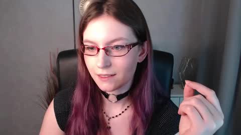 Snapshot of emma_lust94 chatting on 12-31-24, 09:31 emma online show from 12-31-24, 09:31
