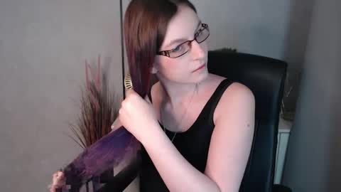 Snapshot of emma_lust94 chatting on 01-03-25, 06:33 emma online show from 01-03-25, 06:33
