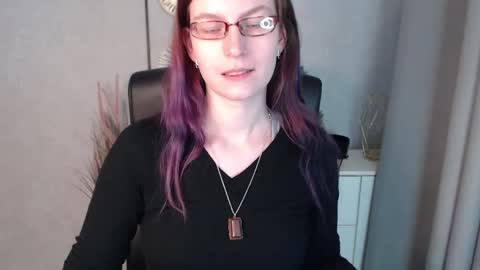 Snapshot of emma_lust94 chatting on 01-07-25, 10:11 emma online show from 01-07-25, 10:11