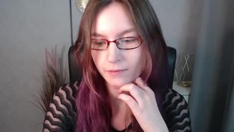 Snapshot of emma_lust94 chatting on 01-15-25, 01:09 emma online show from 01-15-25, 01:09