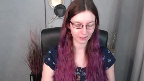 Snapshot of emma_lust94 chatting on 01-17-25, 06:47 emma online show from 01-17-25, 06:47