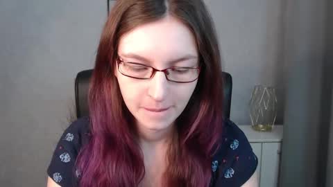 Snapshot of emma_lust94 chatting on 01-20-25, 06:42 emma online show from 01-20-25, 06:42