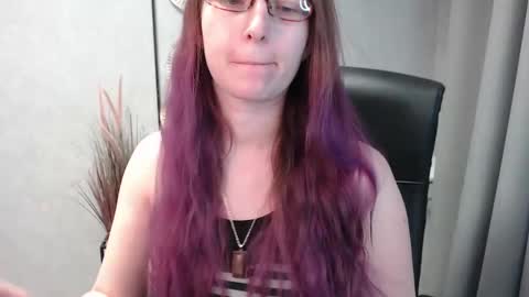 Snapshot of emma_lust94 chatting on 01-23-25, 10:01 emma online show from 01-23-25, 10:01