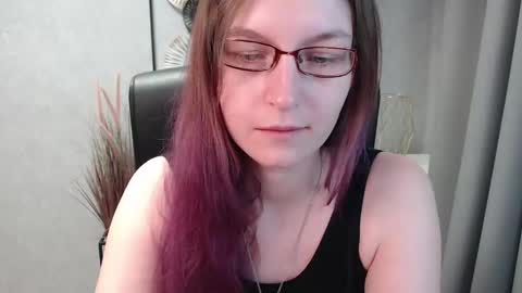 Snapshot of emma_lust94 chatting on 01-23-25, 01:02 emma online show from 01-23-25, 01:02
