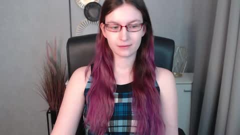 Snapshot of emma_lust94 chatting on 01-29-25, 10:16 emma online show from 01-29-25, 10:16