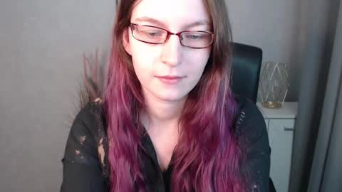 Snapshot of emma_lust94 chatting on 01-31-25, 10:10 emma online show from 01-31-25, 10:10