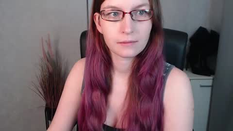 Snapshot of emma_lust94 chatting on 02-12-25, 10:03 emma online show from 02-12-25, 10:03