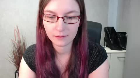 Snapshot of emma_lust94 chatting on 02-18-25, 01:11 emma online show from 02-18-25, 01:11