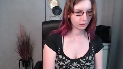 Snapshot of emma_lust94 chatting on 03-03-25, 06:48 emma online show from 03-03-25, 06:48