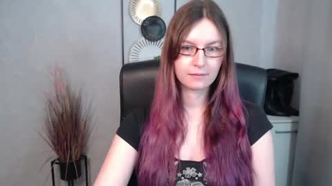 Snapshot of emma_lust94 chatting on 03-03-25, 10:28 emma online show from 03-03-25, 10:28