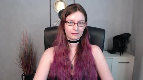 Snapshot of emma_lust94 chatting on 03-12-25, 10:05 emma online show from 03-12-25, 10:05