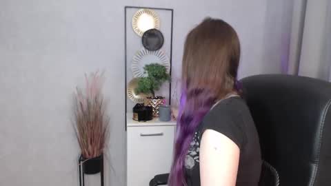 Snapshot of emma_lust94 chatting on 09-19-25, 05:31 emma online show from 09-19-25, 05:31