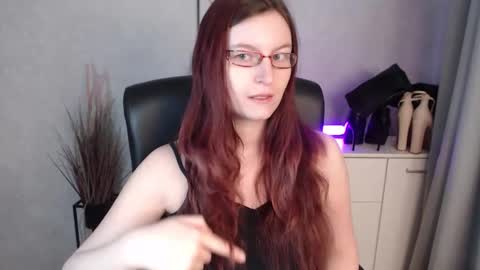 Snapshot of emma_lust94 chatting on 02-16-26, 06:31 emma online show from 02-16-26, 06:31