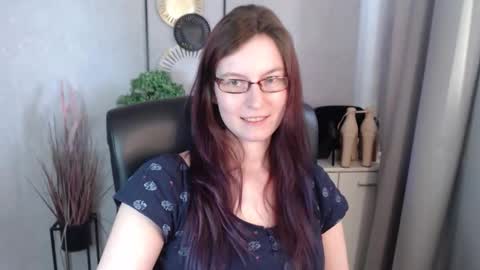 Snapshot of emma_lust94 chatting on 03-12-26, 02:56 emma online show from 03-12-26, 02:56