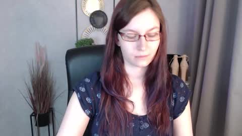 Snapshot of emma_lust94 chatting on 03-16-26, 06:28 emma online show from 03-16-26, 06:28