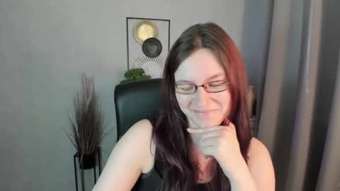 Snapshot of emma_lust94 chatting on 03-27-26, 08:26 emma online show from 03-27-26, 08:26