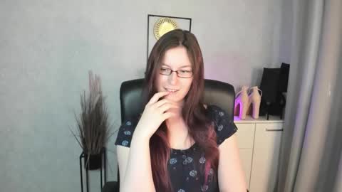 emma online show from 05-12-26, 06:32
