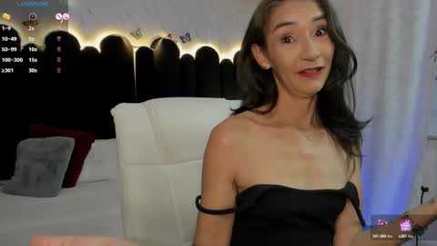 Emma  online show from 10-14-25, 12:17