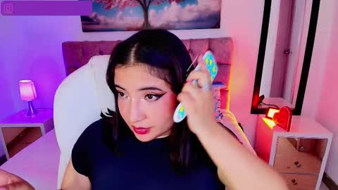 Emma Monserratt online show from 10-05-25, 09:18