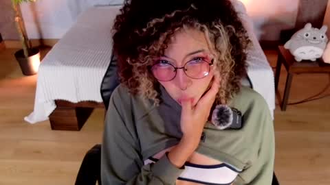     online show from 05-06-26, 10:20