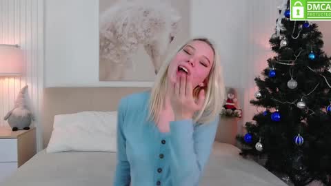 Emma online show from 12-22-24, 10:28