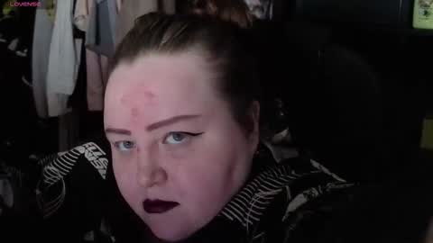 Emma Razumovskaya online show from 10-15-25, 12:11