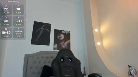 emma online show from 10-10-25, 03:27