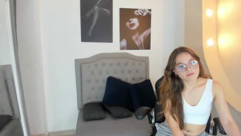 emma online show from 10-11-25, 04:44