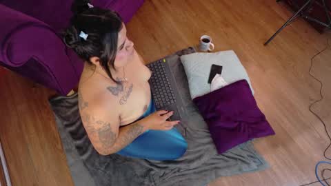 emma online show from 06-04-26, 10:21