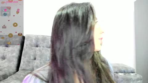 Emma online show from 01-30-25, 02:27