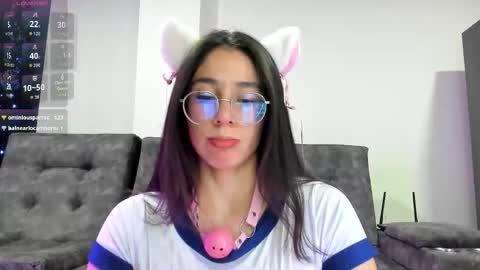 Snapshot of emma_sandovaal chatting on 12-16-25, 03:22 Emma online show from 12-16-25, 03:22