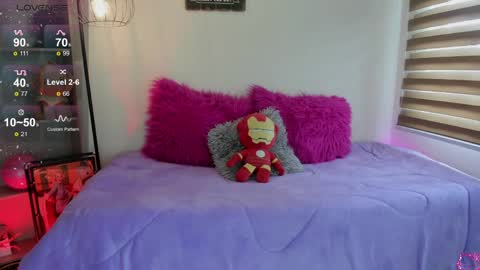 Snapshot of emma_soffia chatting on 06-02-26, 06:10 EMMA online show from 06-02-26, 06:10