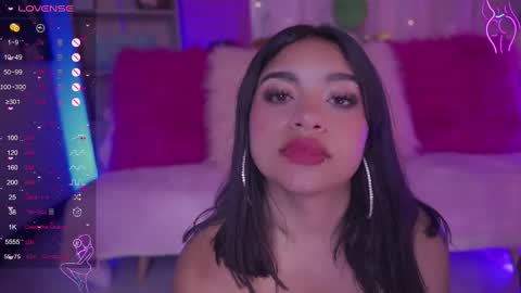 Snapshot of emma_soffia_ chatting on 01-18-25, 12:02 EMMA online show from 01-18-25, 12:02